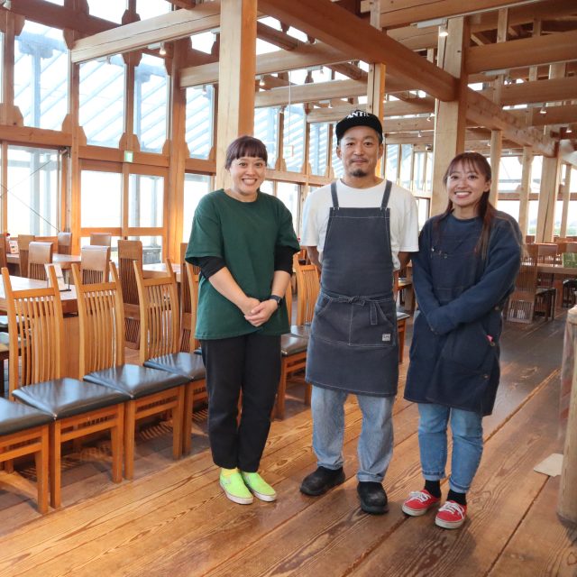 新潟市北区の農家レストラン「ラ・トラットリア エストルト」を支えるタカギ農場の４人きょうだい。