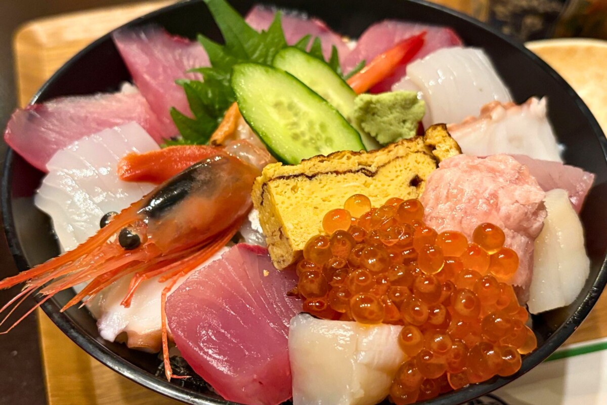 【板前の店 竹屋】佐渡に伝わる漁師料理と新鮮な魚介を豪快に味わう！