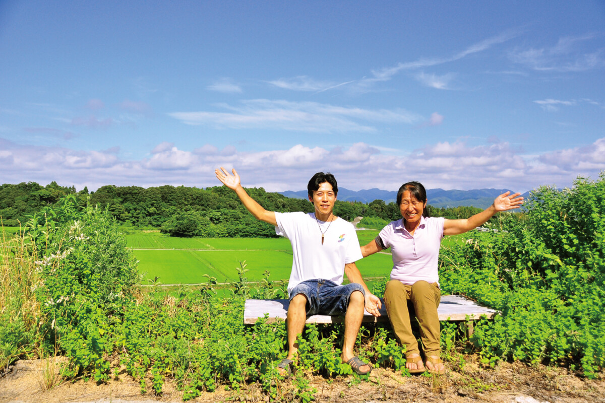 当たり前だった景色が特別に。　違う道を歩んできた二人が見つけた　「佐渡で生きる」という選択